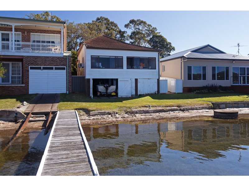 220 Kilaben Road, Kilaben Bay NSW 2283