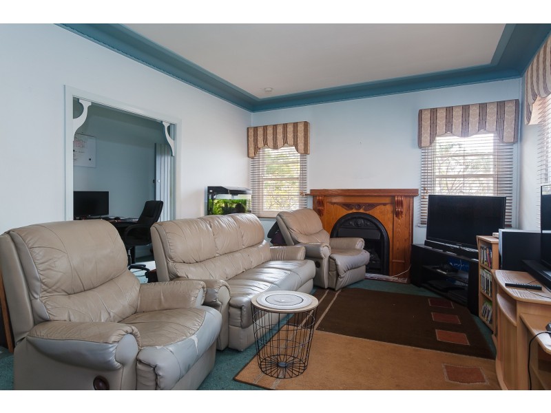 132 The Boulevarde, Toronto NSW 2283