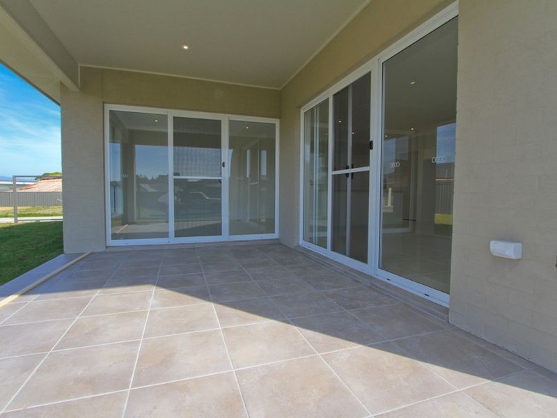 22 John Darling Avenue, Belmont North NSW 2280