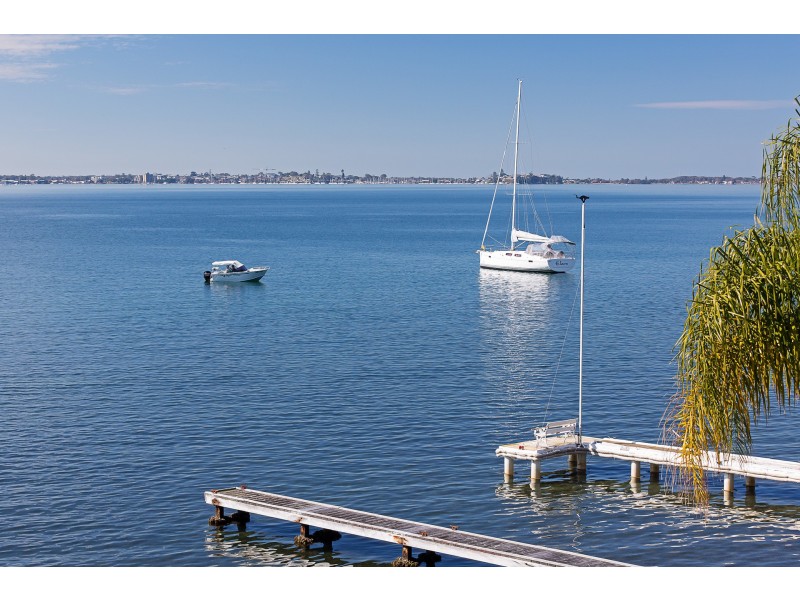 2/8 Skye Point Road, Coal Point NSW 2283