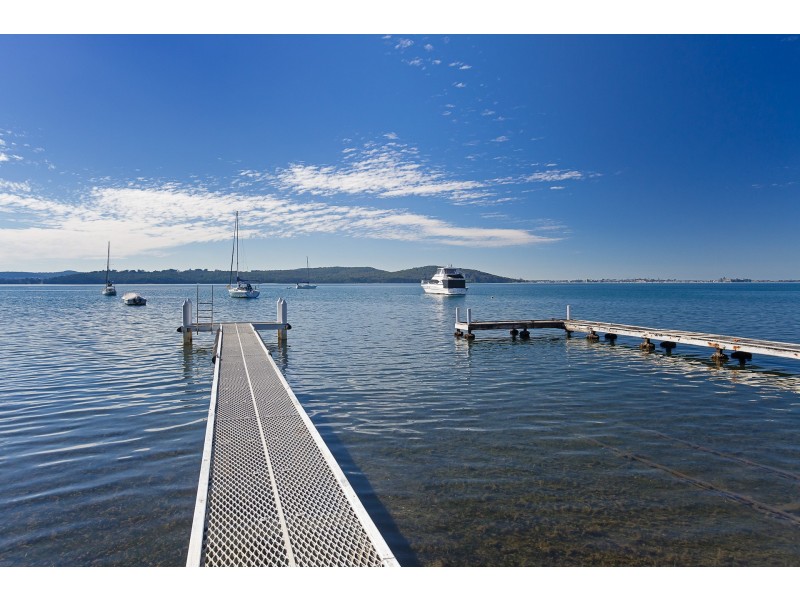 2/8 Skye Point Road, Coal Point NSW 2283