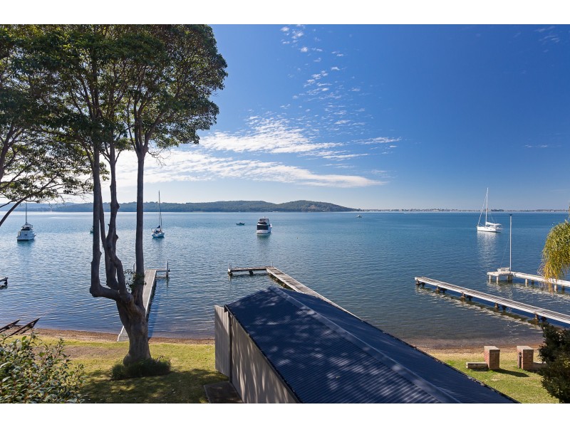 2/8 Skye Point Road, Coal Point NSW 2283