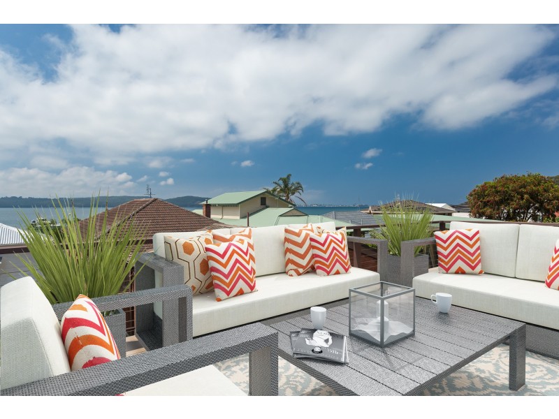 14 Skye Point Road, Coal Point NSW 2283