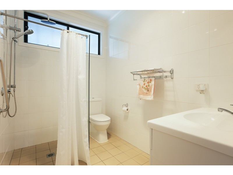 5 George Street, Marmong Point NSW 2284