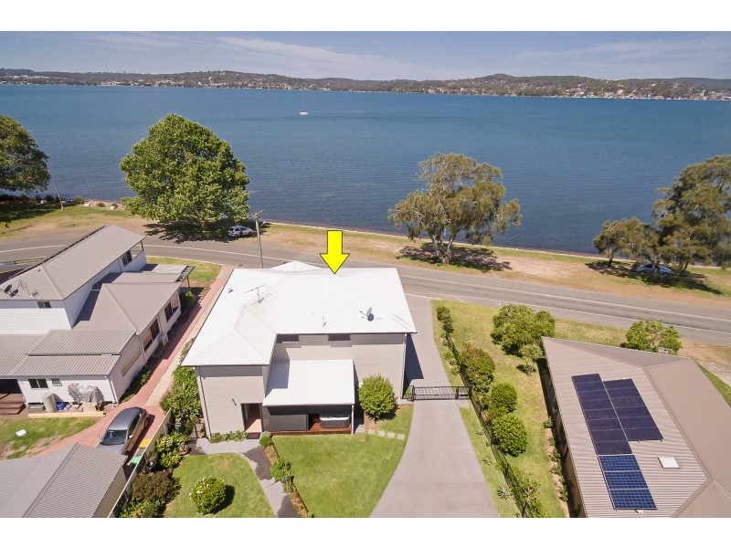 5 George Street, Marmong Point NSW 2284