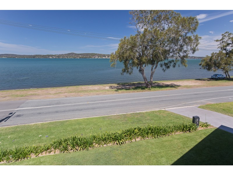 5 George Street, Marmong Point NSW 2284