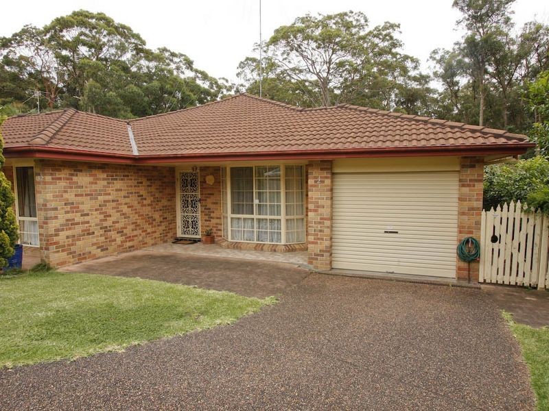 2/32 Armstrong Road, Charlestown NSW 2290