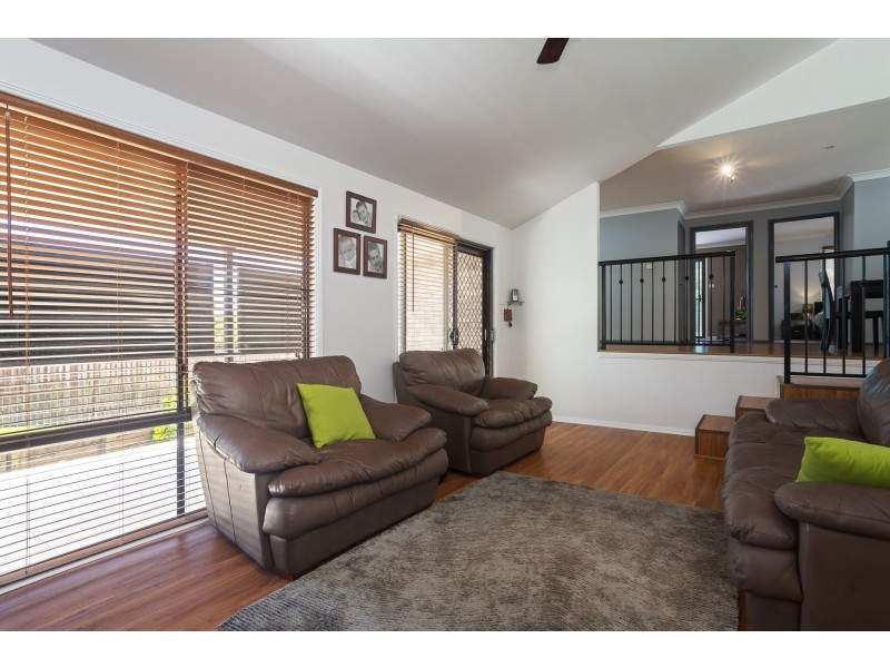8 Puddy Lane, Awaba NSW 2283