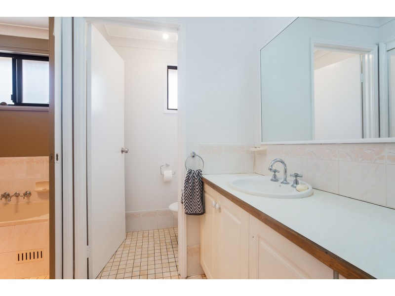 8 Puddy Lane, Awaba NSW 2283