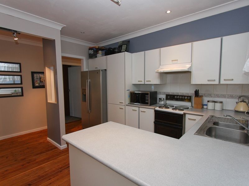 16 Moani Street, Eleebana NSW 2282