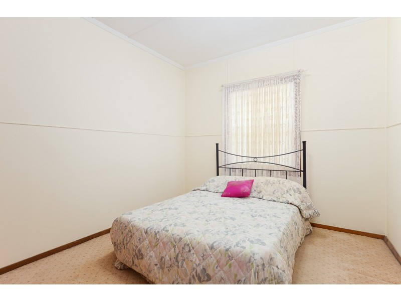9 Hely Avenue, Fennell Bay NSW 2283