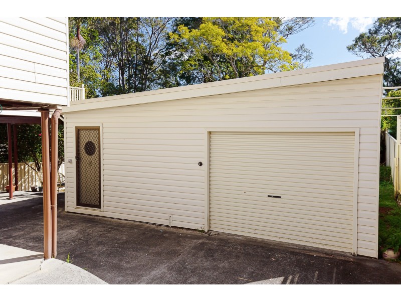 9 Hely Avenue, Fennell Bay NSW 2283
