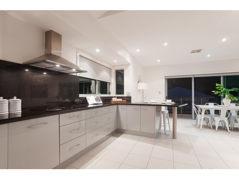 11 Grant Road, Coal Point NSW 2283