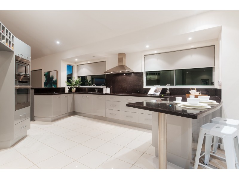 11 Grant Road, Coal Point NSW 2283