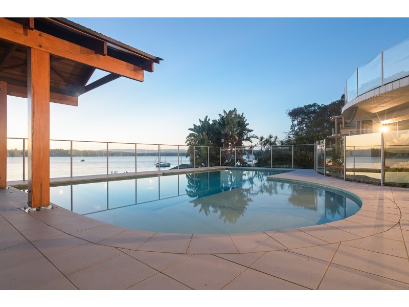11 Grant Road, Coal Point NSW 2283