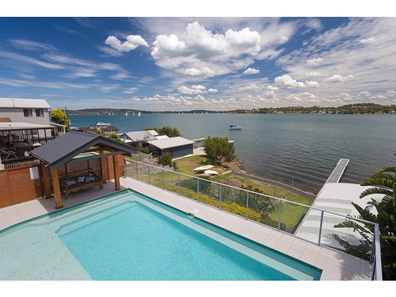 11 Grant Road, Coal Point NSW 2283