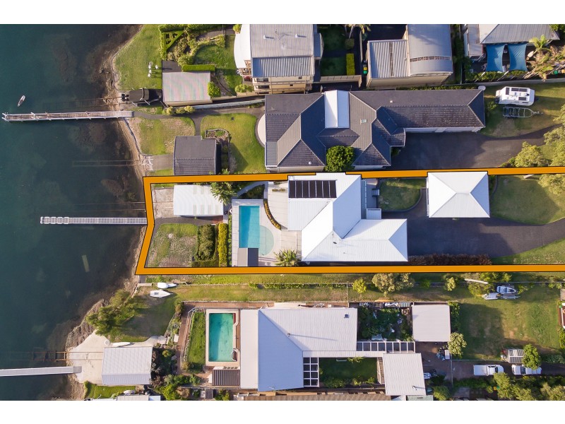 11 Grant Road, Coal Point NSW 2283