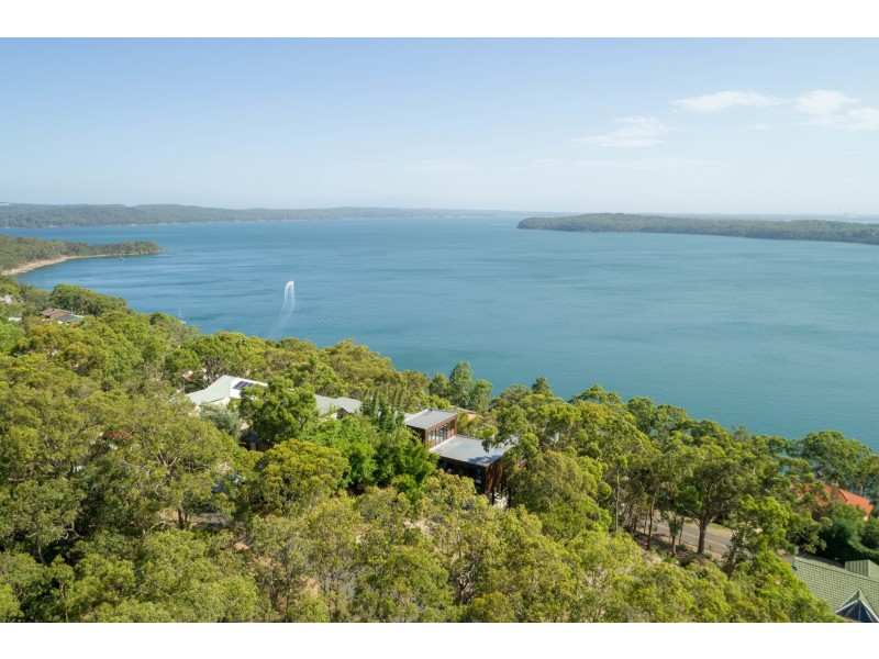 34 Crescent Road, Wangi Wangi NSW 2267