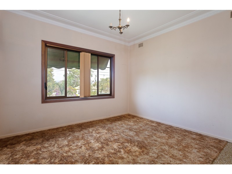 6 Lake Road, Fennell Bay NSW 2283