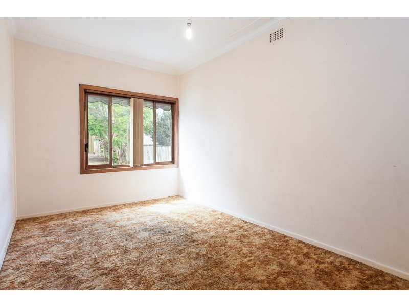 6 Lake Road, Fennell Bay NSW 2283