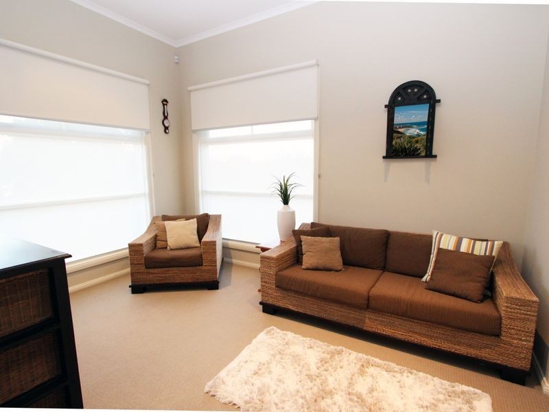 168 Coal Point Road, Coal Point NSW 2283