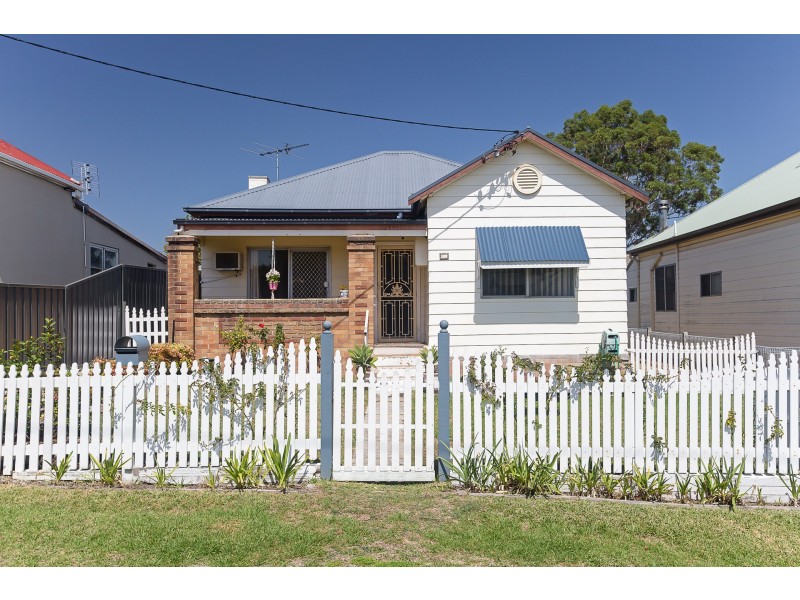 38 Sixth Street, Boolaroo NSW 2284