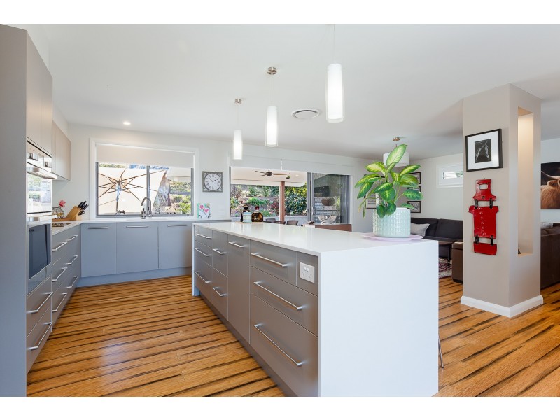 72 Fishing Point Road, Fishing Point NSW 2283