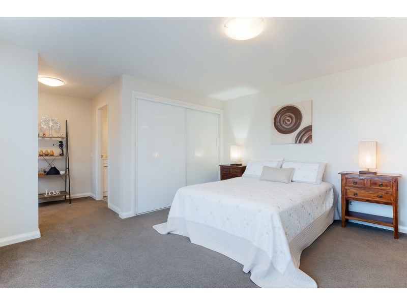 72 Fishing Point Road, Fishing Point NSW 2283