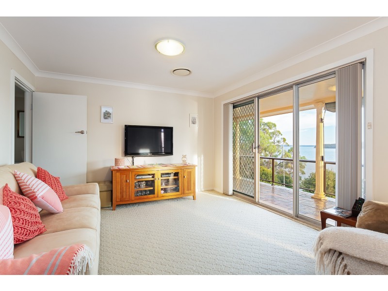 292 Dobell Drive, Wangi Wangi NSW 2267