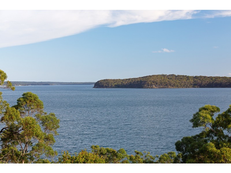292 Dobell Drive, Wangi Wangi NSW 2267