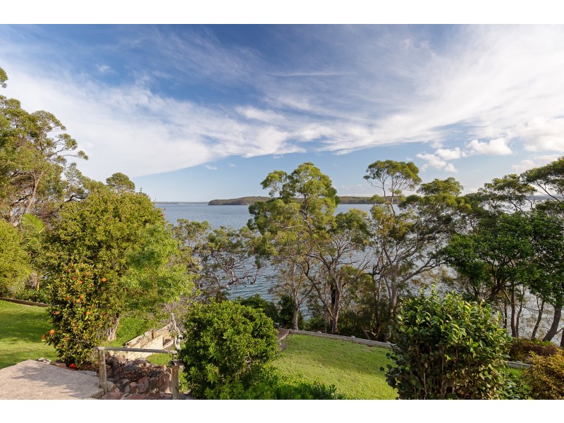 292 Dobell Drive, Wangi Wangi NSW 2267