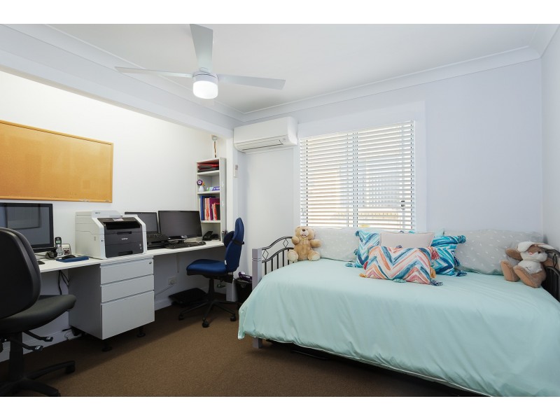 9 The Circlet, Rathmines NSW 2283