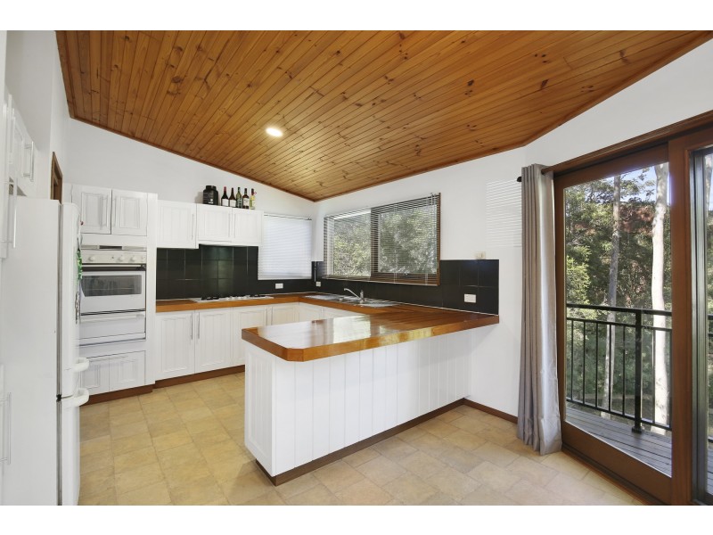 11 Spinnaker Ridge Way, Belmont NSW 2280
