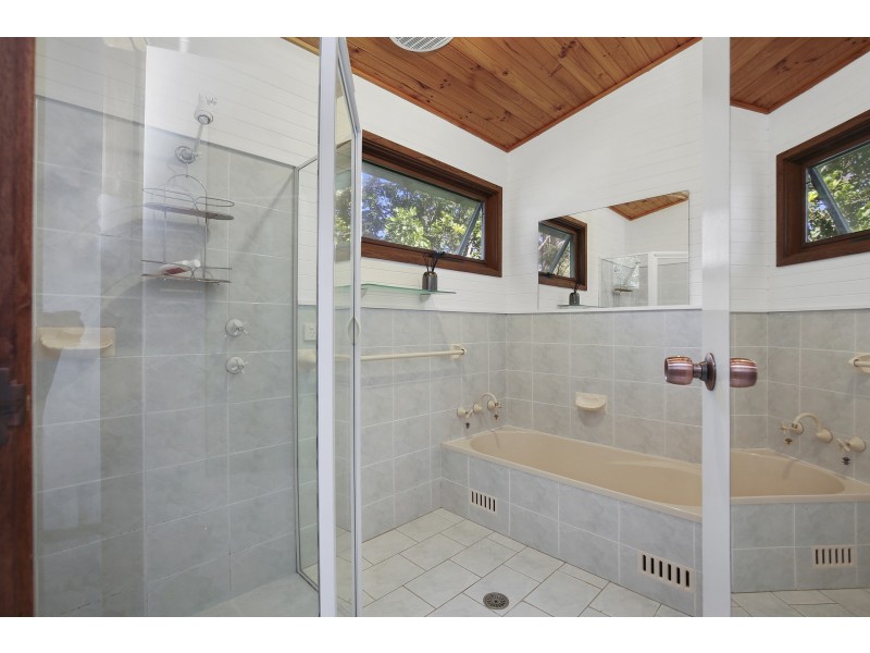 11 Spinnaker Ridge Way, Belmont NSW 2280