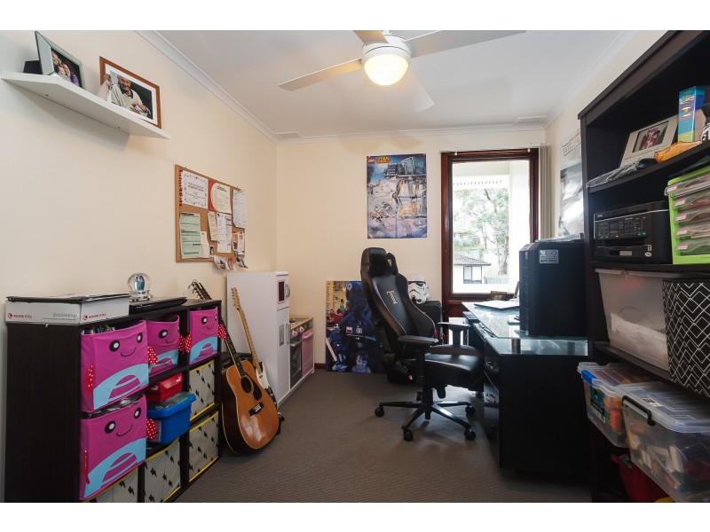 8 Korekoba Place, Bolton Point NSW 2283