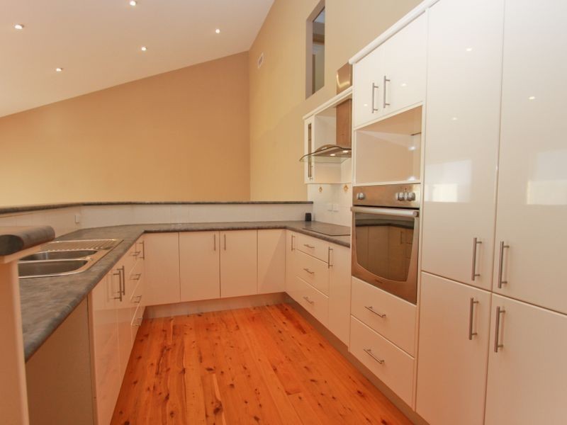 89 East Street, Warners Bay NSW 2282