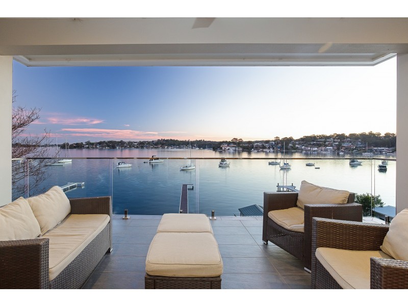 136 Sealand Road, Fishing Point NSW 2283