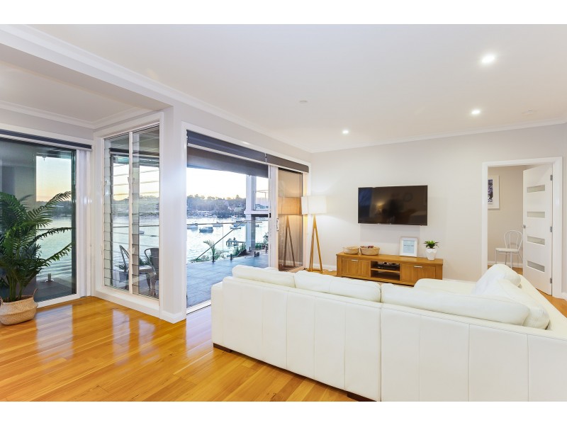 136 Sealand Road, Fishing Point NSW 2283
