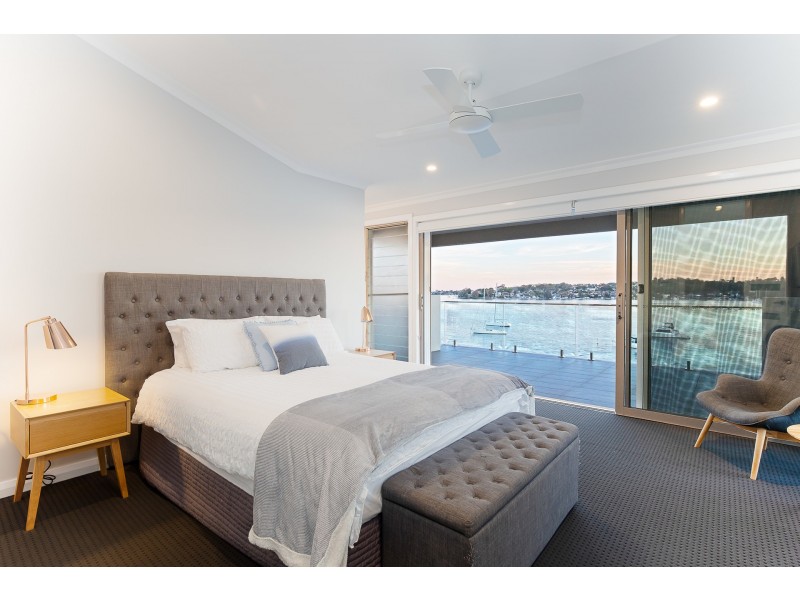 136 Sealand Road, Fishing Point NSW 2283