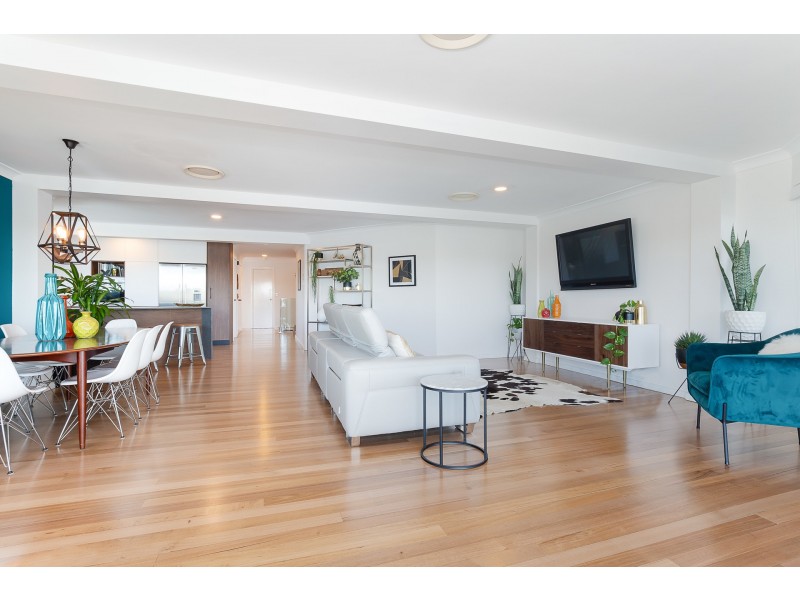 17 Coal Point Road, Coal Point NSW 2283