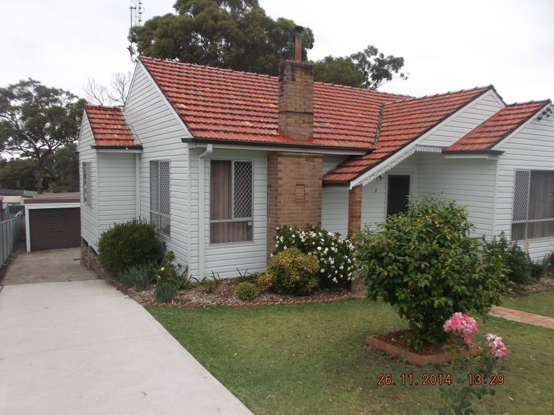 3 Bay Road, Fennell Bay NSW 2283