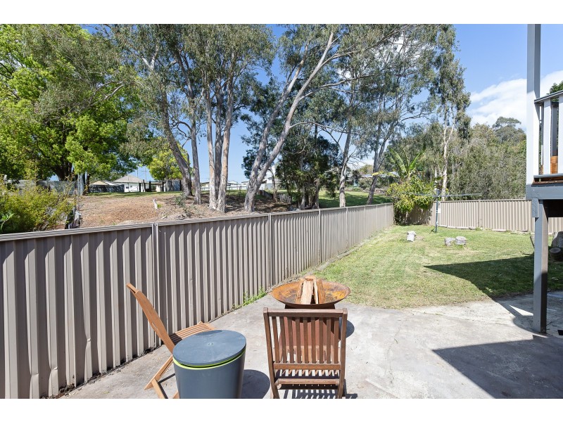 6 Quarry Road, Teralba NSW 2284