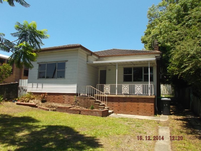 122 The Boulevarde, Toronto NSW 2283