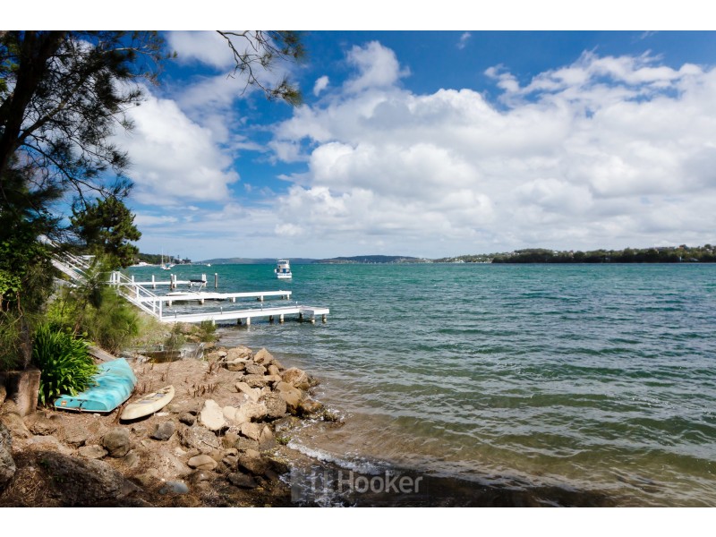 13a Coal Point Road, Coal Point NSW 2283
