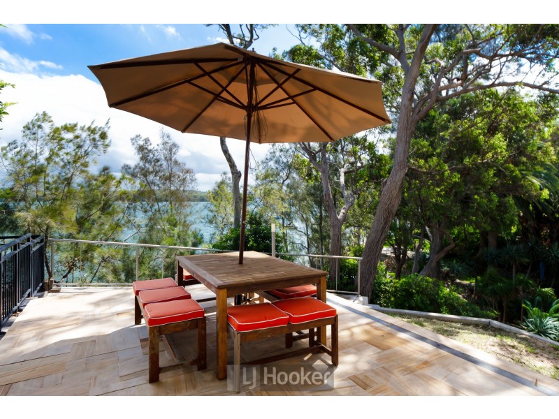 13a Coal Point Road, Coal Point NSW 2283