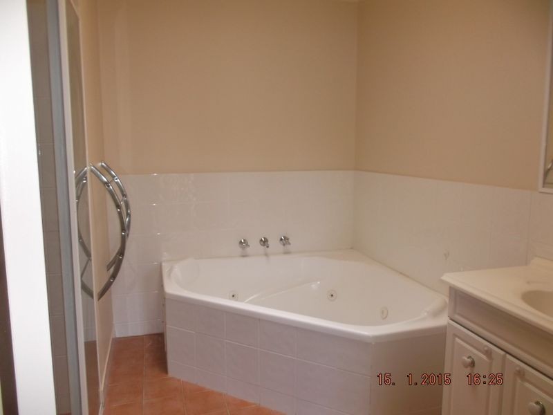 9/13 Roberts Street, Charlestown NSW 2290