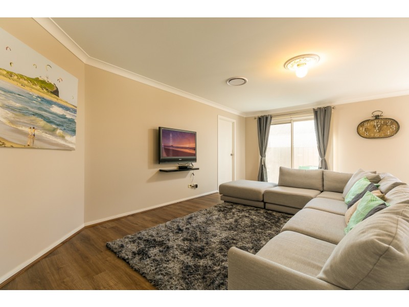 14 Cuffley Street, Buttaba NSW 2283