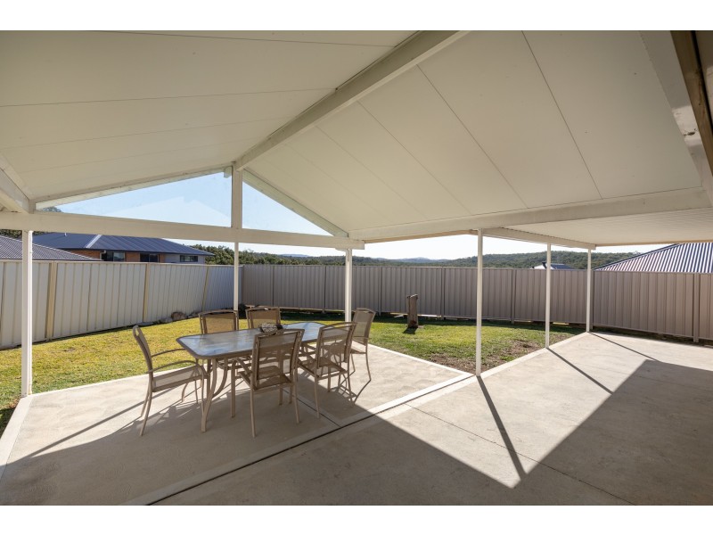 14 Cuffley Street, Buttaba NSW 2283