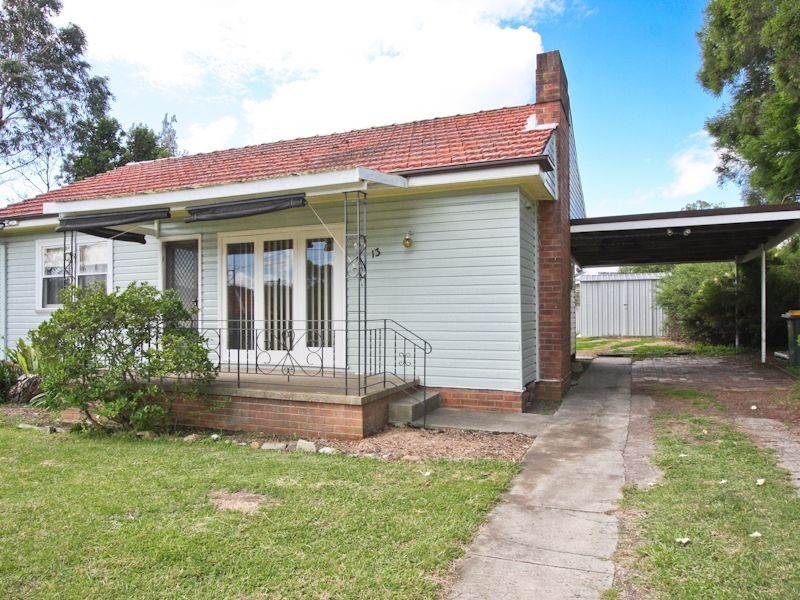 13 Arthur Street, Cardiff South NSW 2285