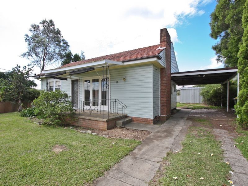 13 Arthur Street, Cardiff South NSW 2285